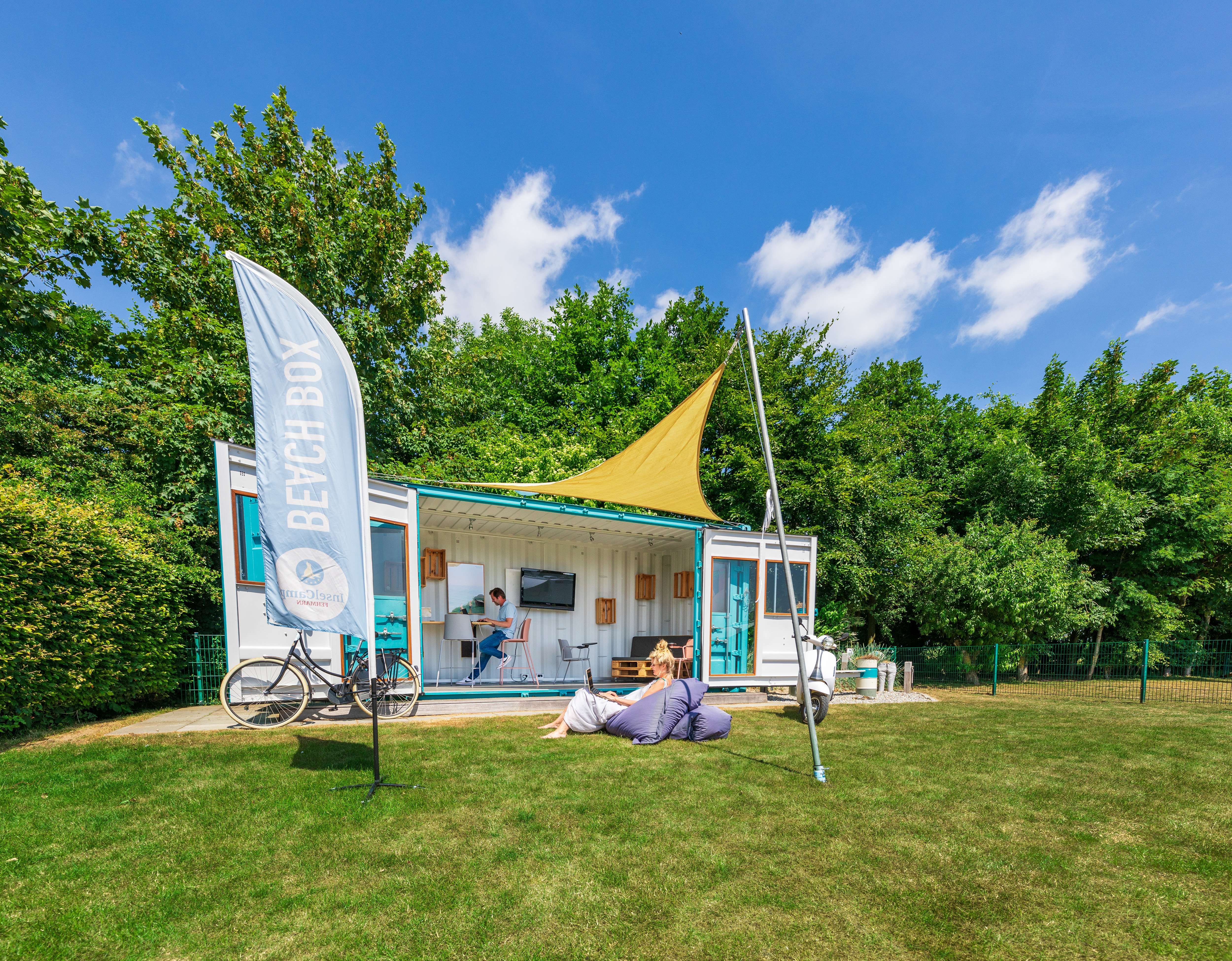 Container als Coworkingplatz im Insel-Camp in Meeschendorf.