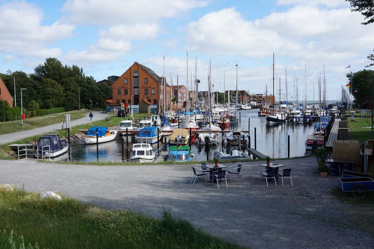 Der Hafen Orth auf Fehmarn