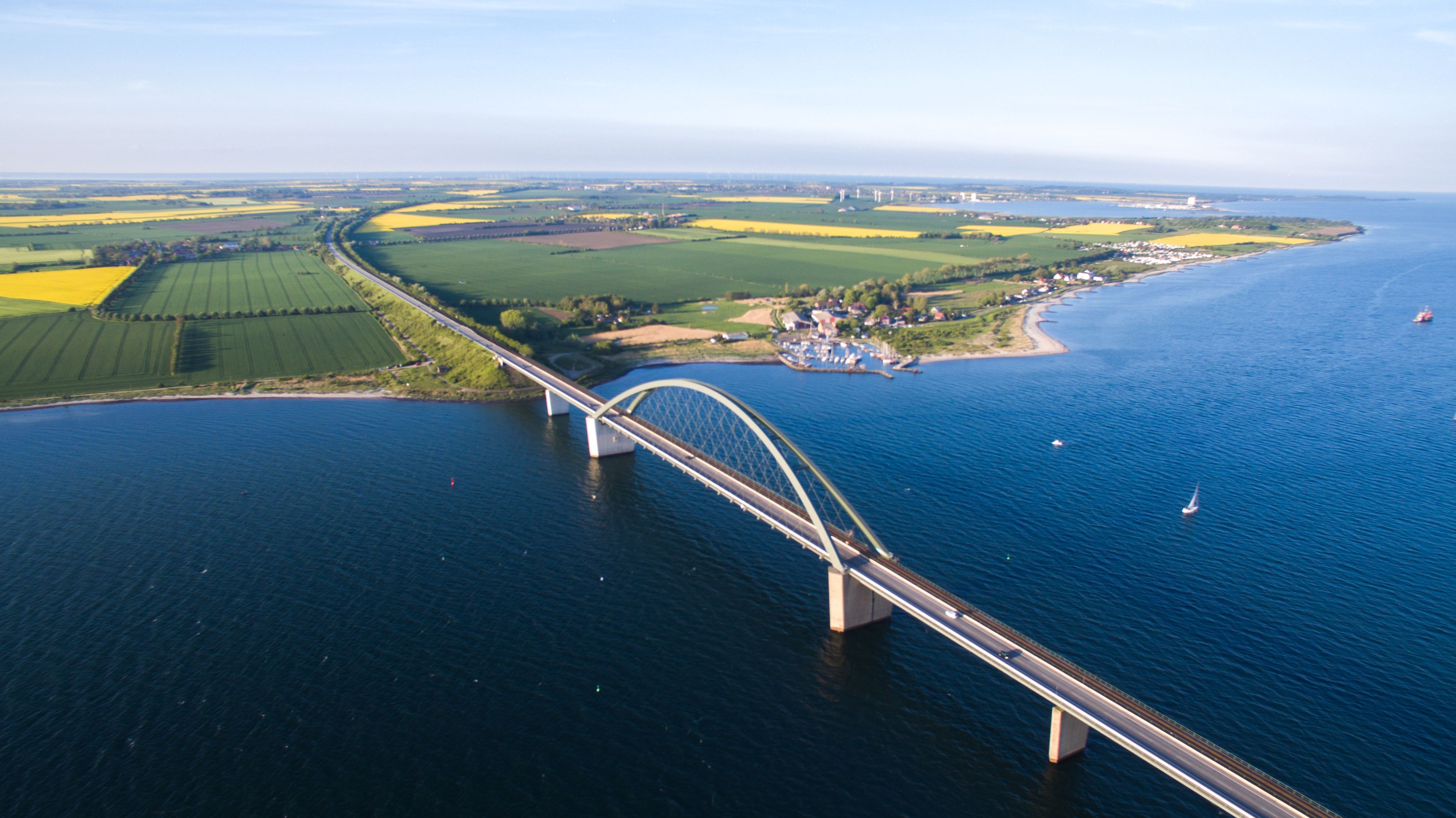 Fehmarnsundbrücke von oben