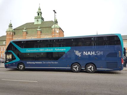 Expressbus X85 verkehrt zwischen Puttgarden und Lübeck