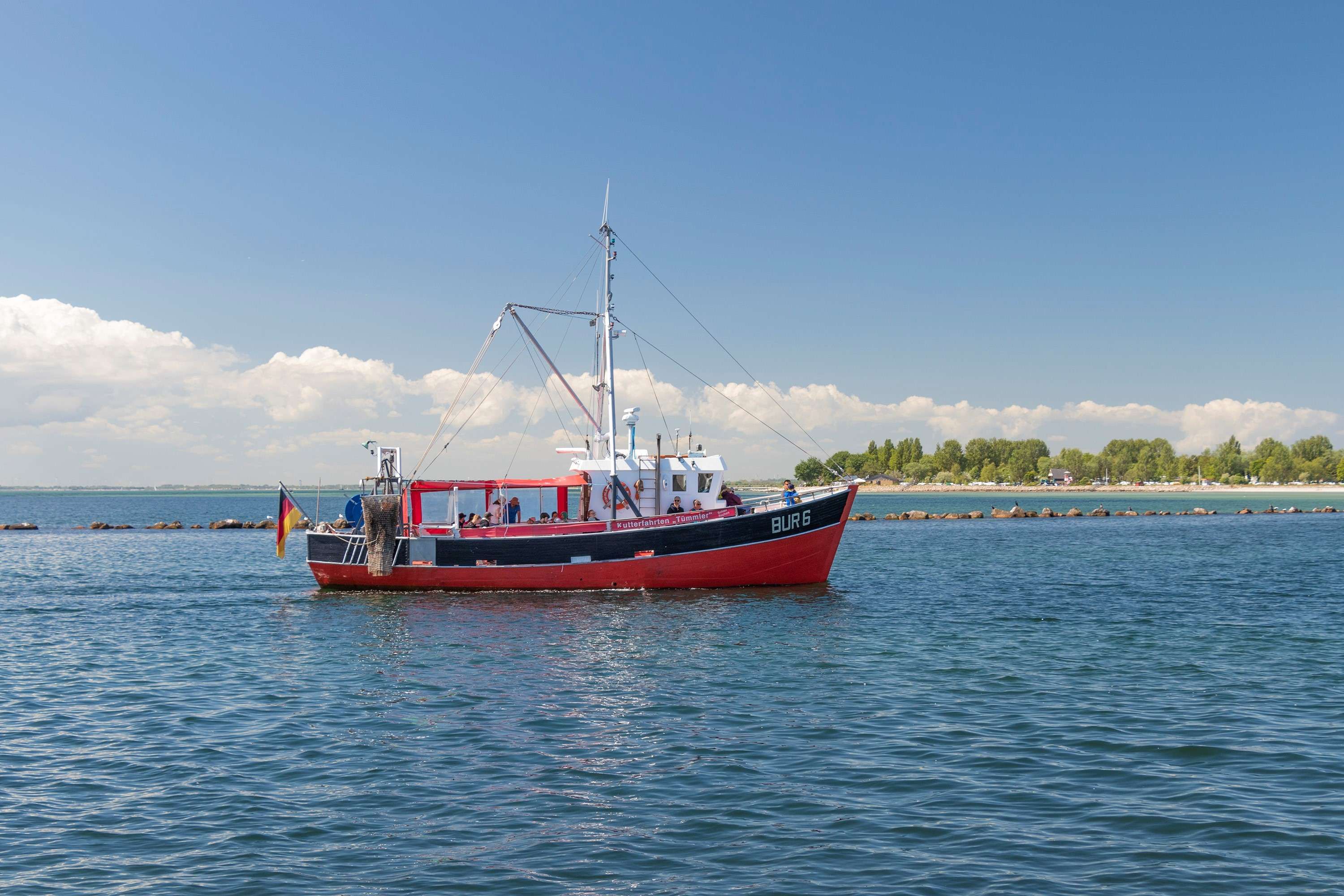 Fischkutter der Inselfischer aus Burgtiefe