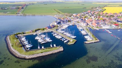 Yachthafen Lemkenhafen